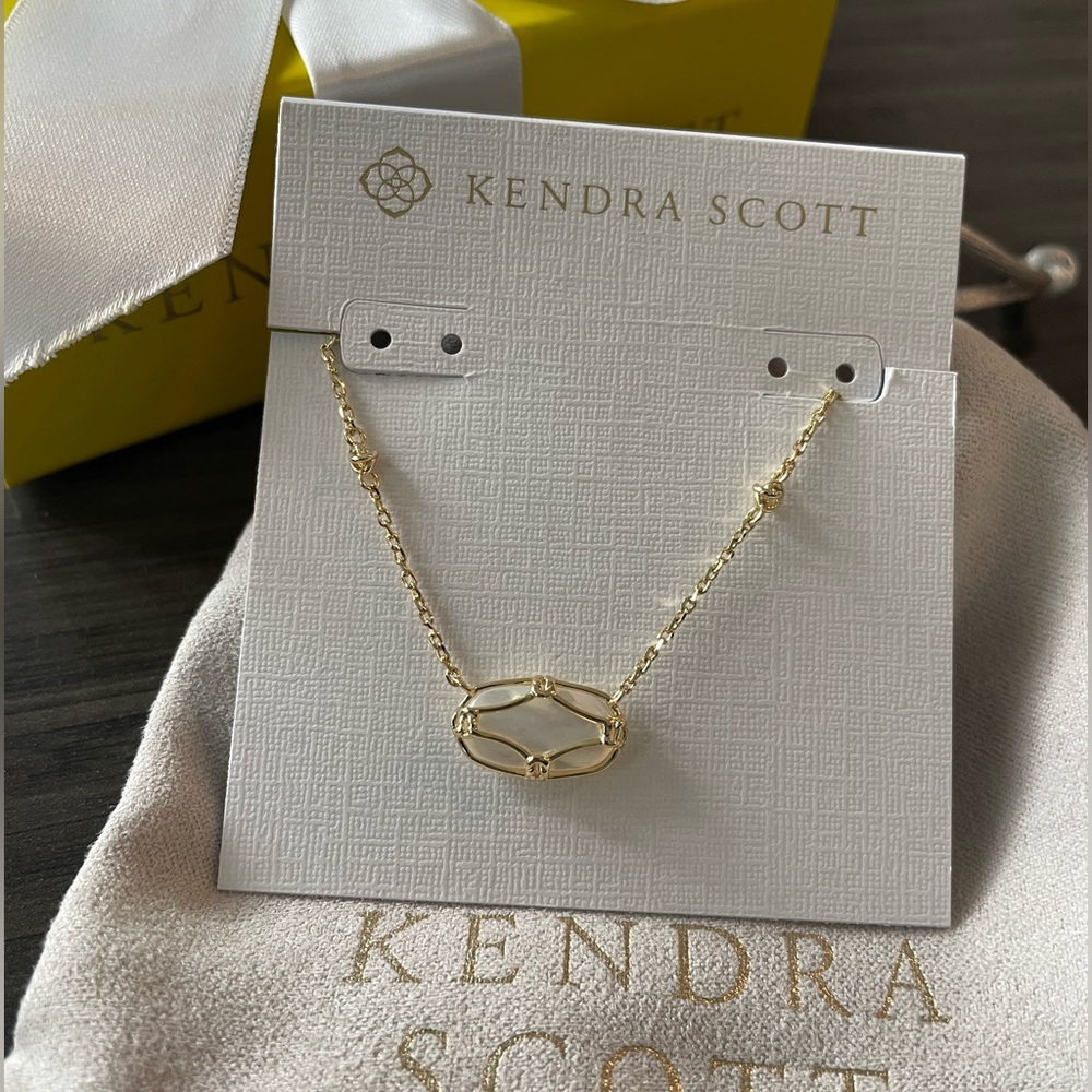 Kendra Scott Necklace